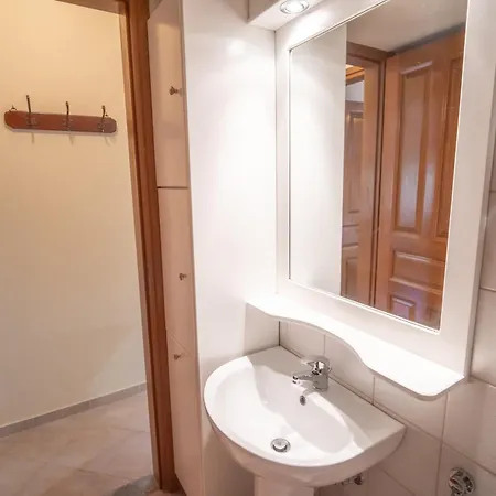 Mythos House - Seaside Retreat In Pedi * Simi