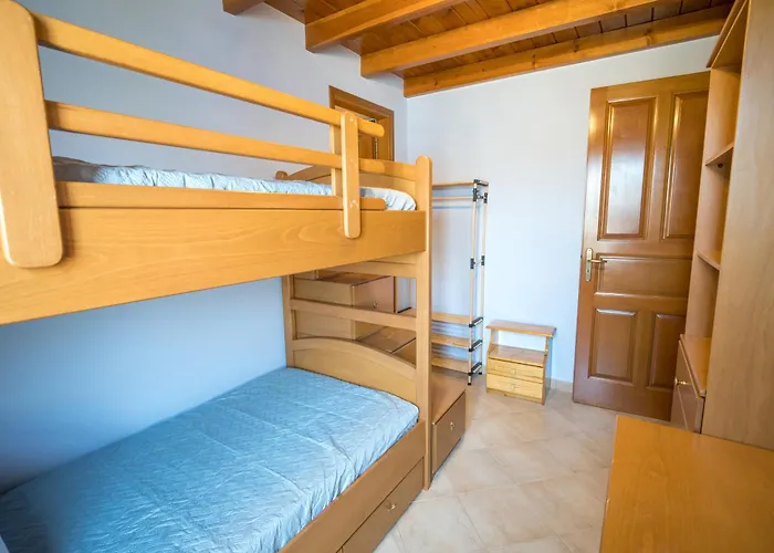 Mythos House - Seaside Retreat In Pedi 펜션 *