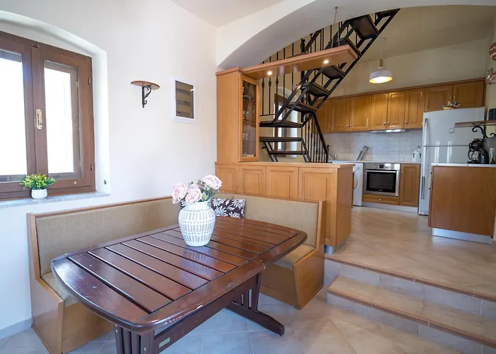 펜션 Mythos House - Seaside Retreat In Pedi 시미