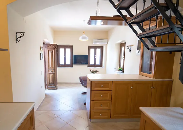 Mythos House - Seaside Retreat In Pedi 펜션 *