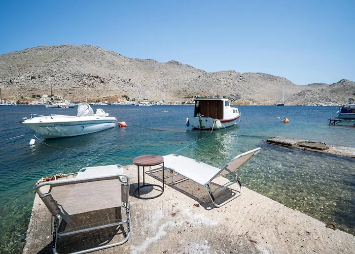 Mythos House - Seaside Retreat In Pedi *